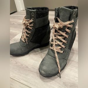 Sorel boots size 9